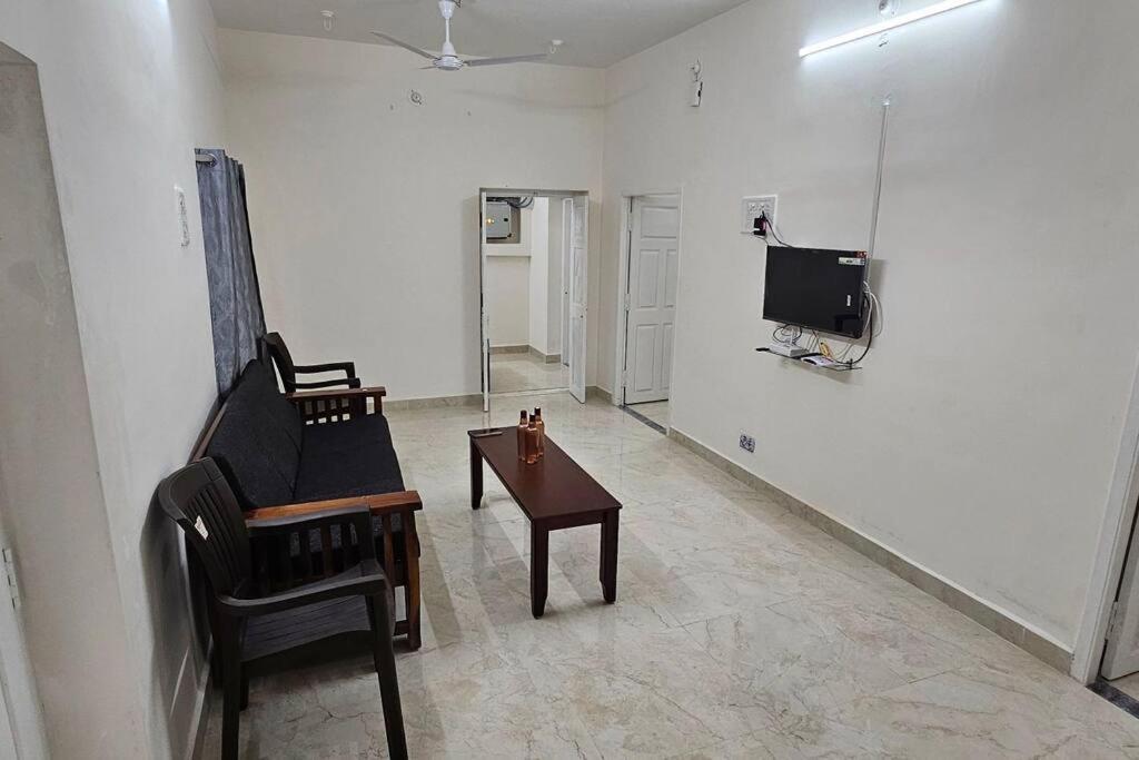 Villa - Ac 3 Bhk Near Alrport Chennai